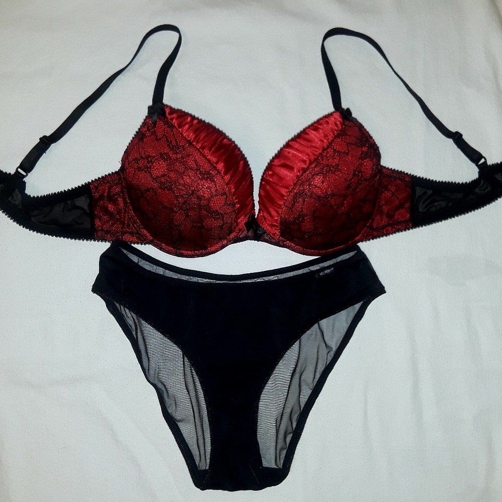 Velmont Lingerie